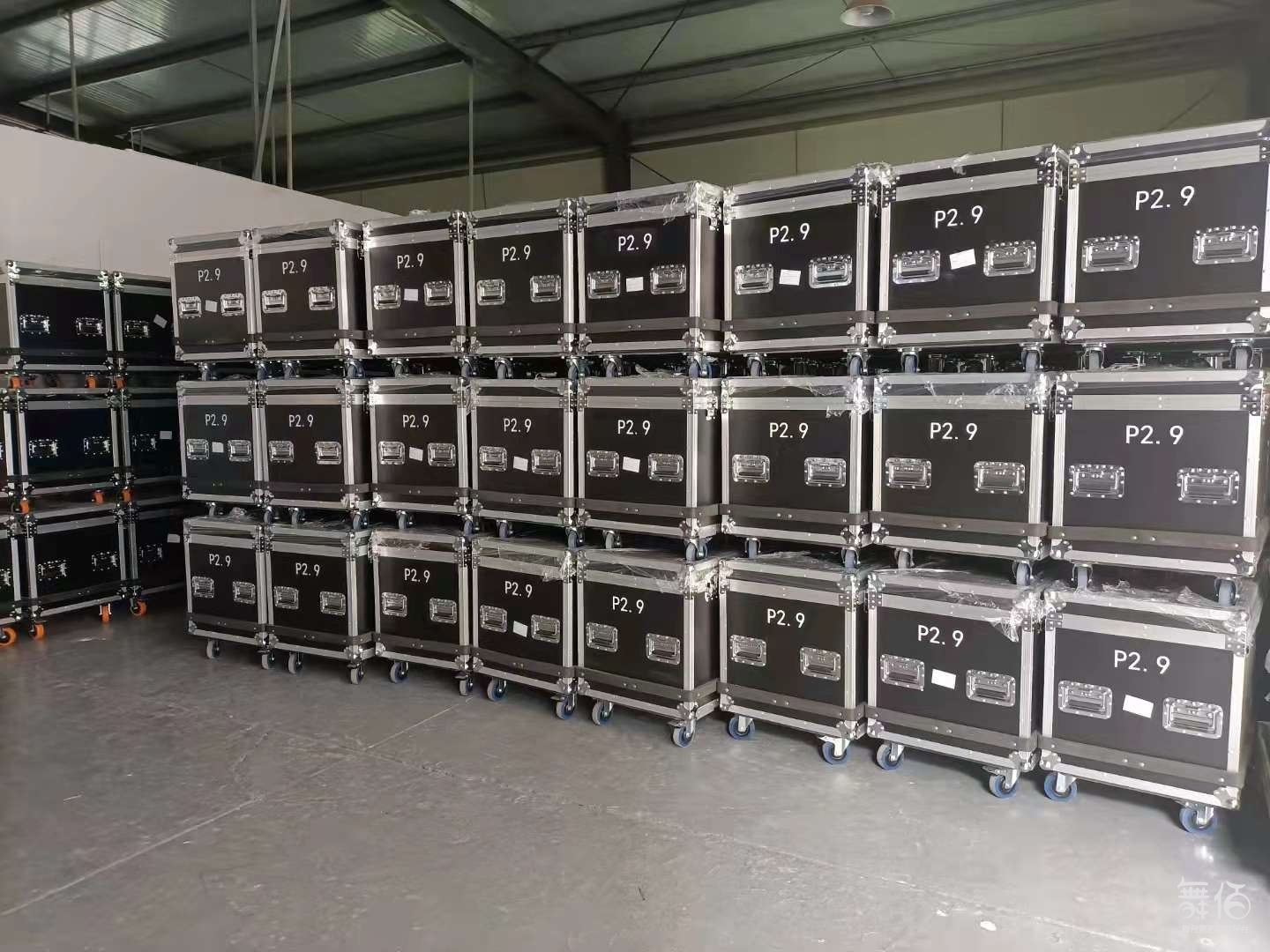 租赁屏航空箱,大屏航空箱-舞台灯光设备租赁_舞美音响背景租赁_舞台